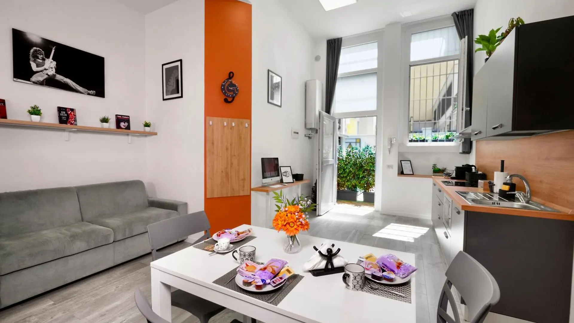 Lorianna Rock House Apartment Milan 0*,